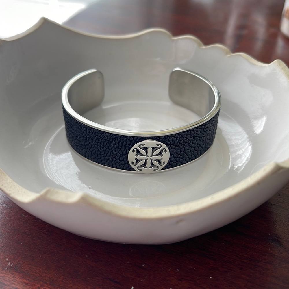 Rustic Cuff black bracelet
